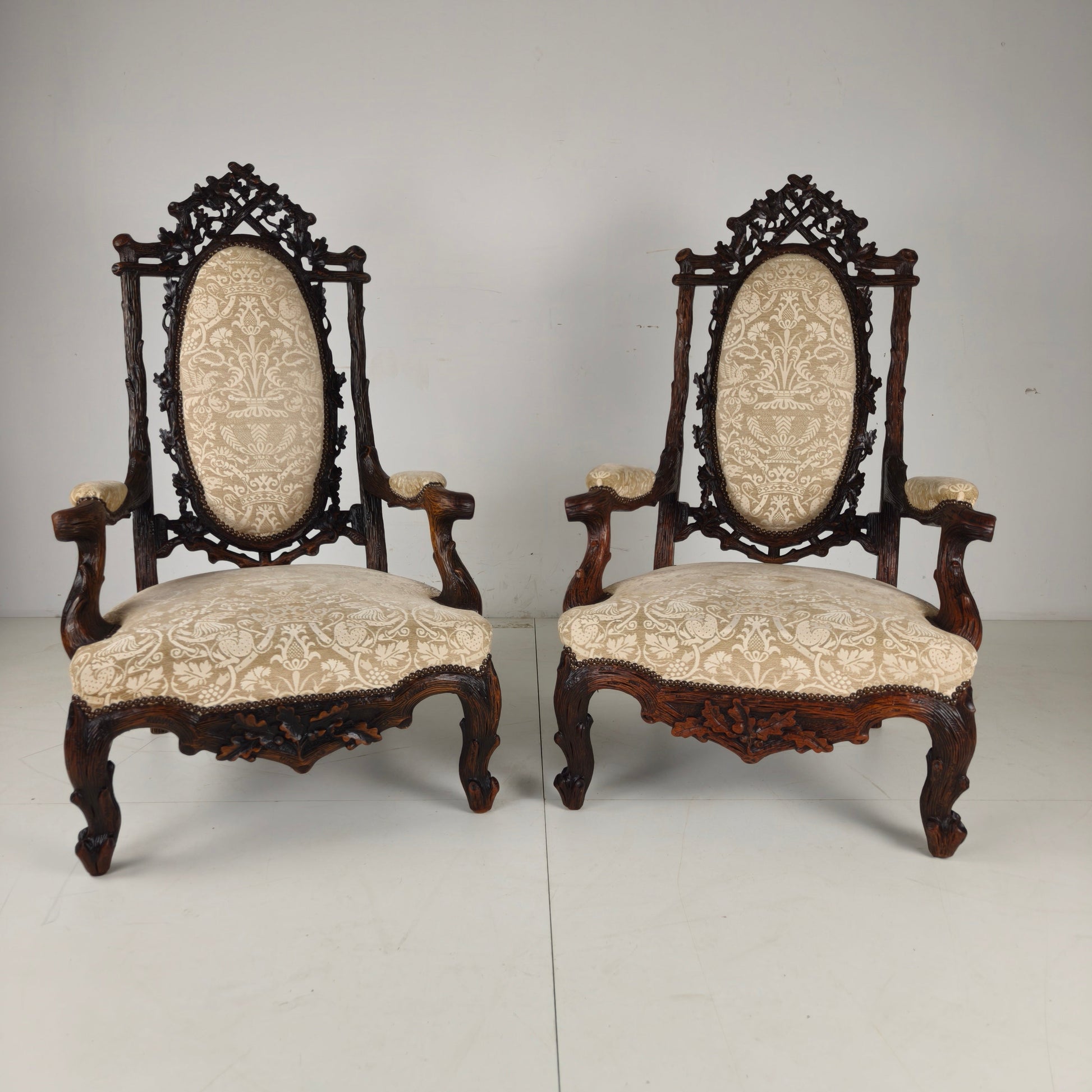 Set of Two Black Forest Style Armchairs by Horrix – 19th Century Set of Two Black Forest Style Armchairs by Horrix – 19th Century