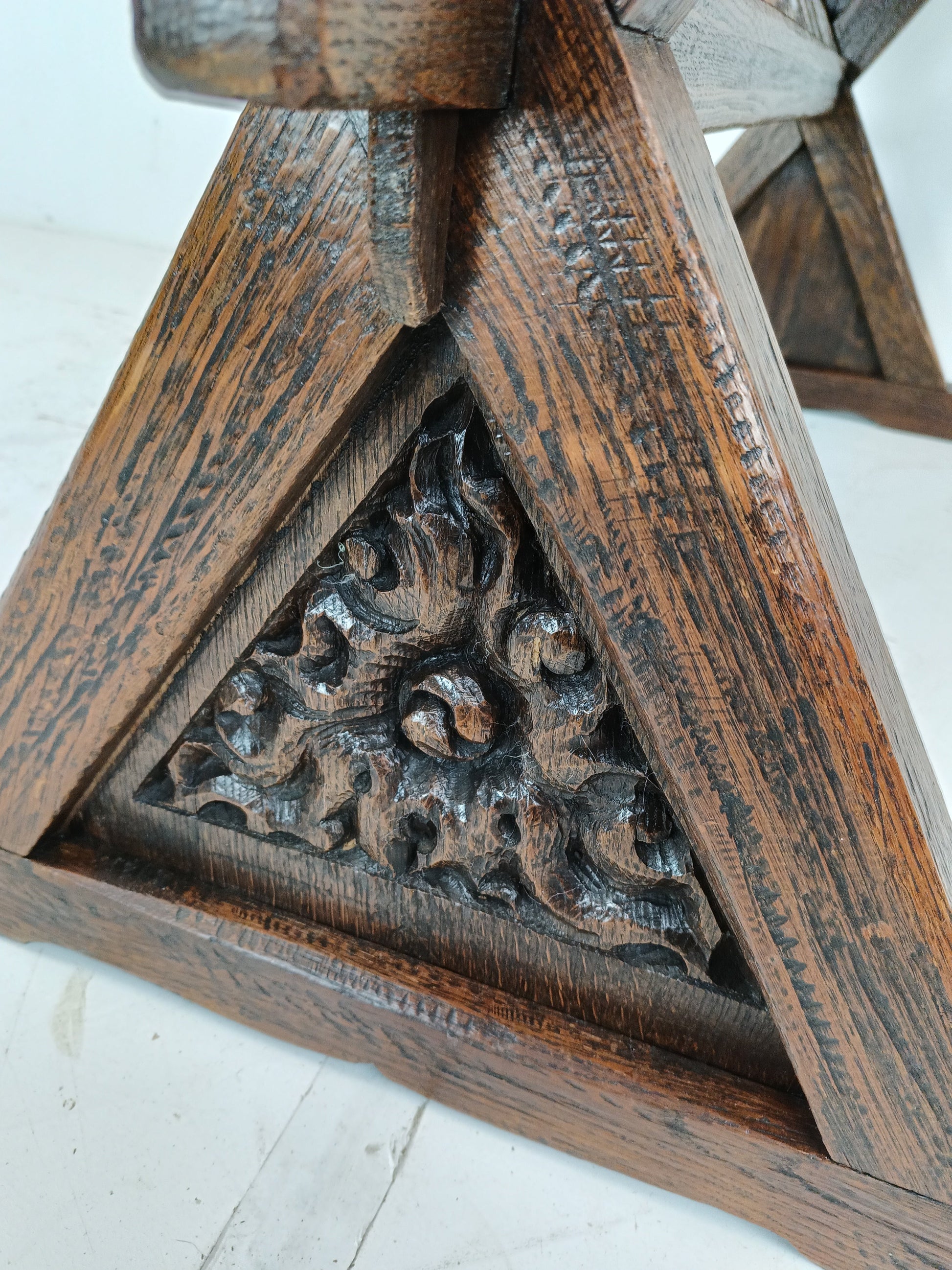 Small antique Dining Table Small antique Dining Table