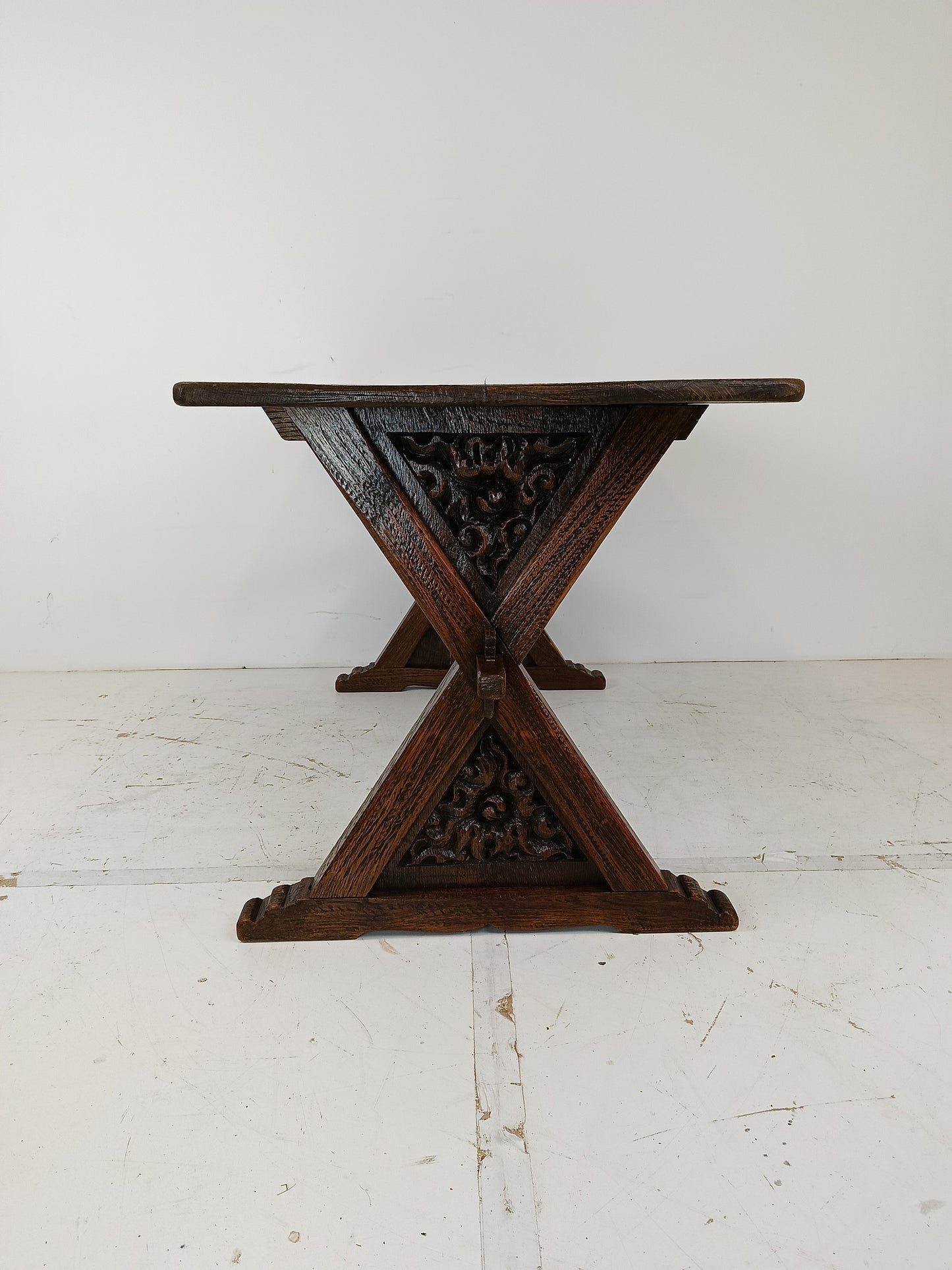 Small antique Dining Table Small antique Dining Table