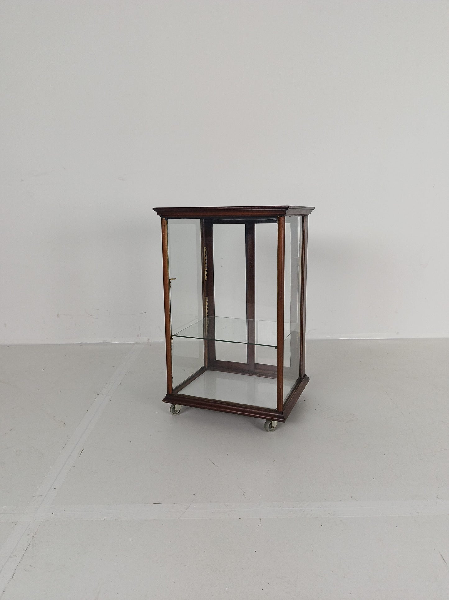 Small Display Cabinet Small Display Cabinet