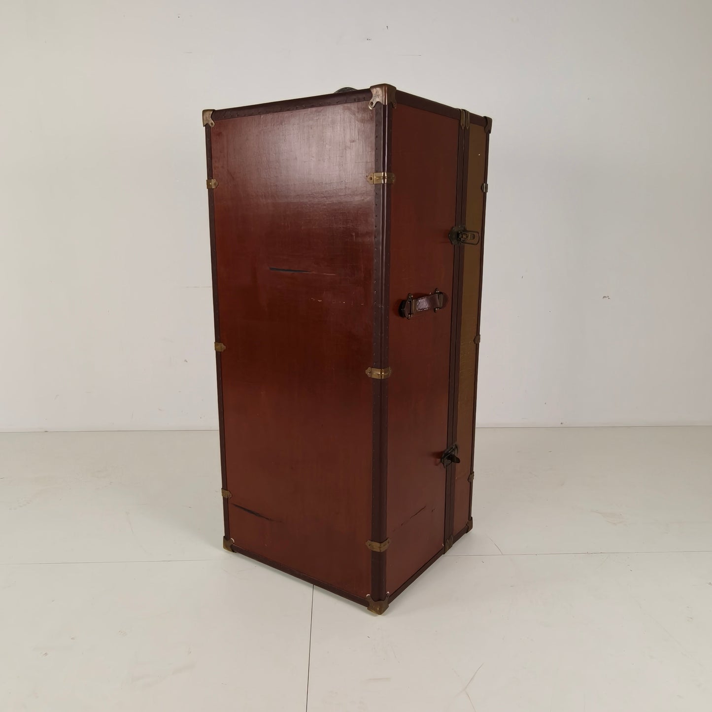 Starbay Nautical Steamer Trunk Campaign Desk – 20th Century Starbay Nautical Steamer Trunk Campaign Desk – 20th Century