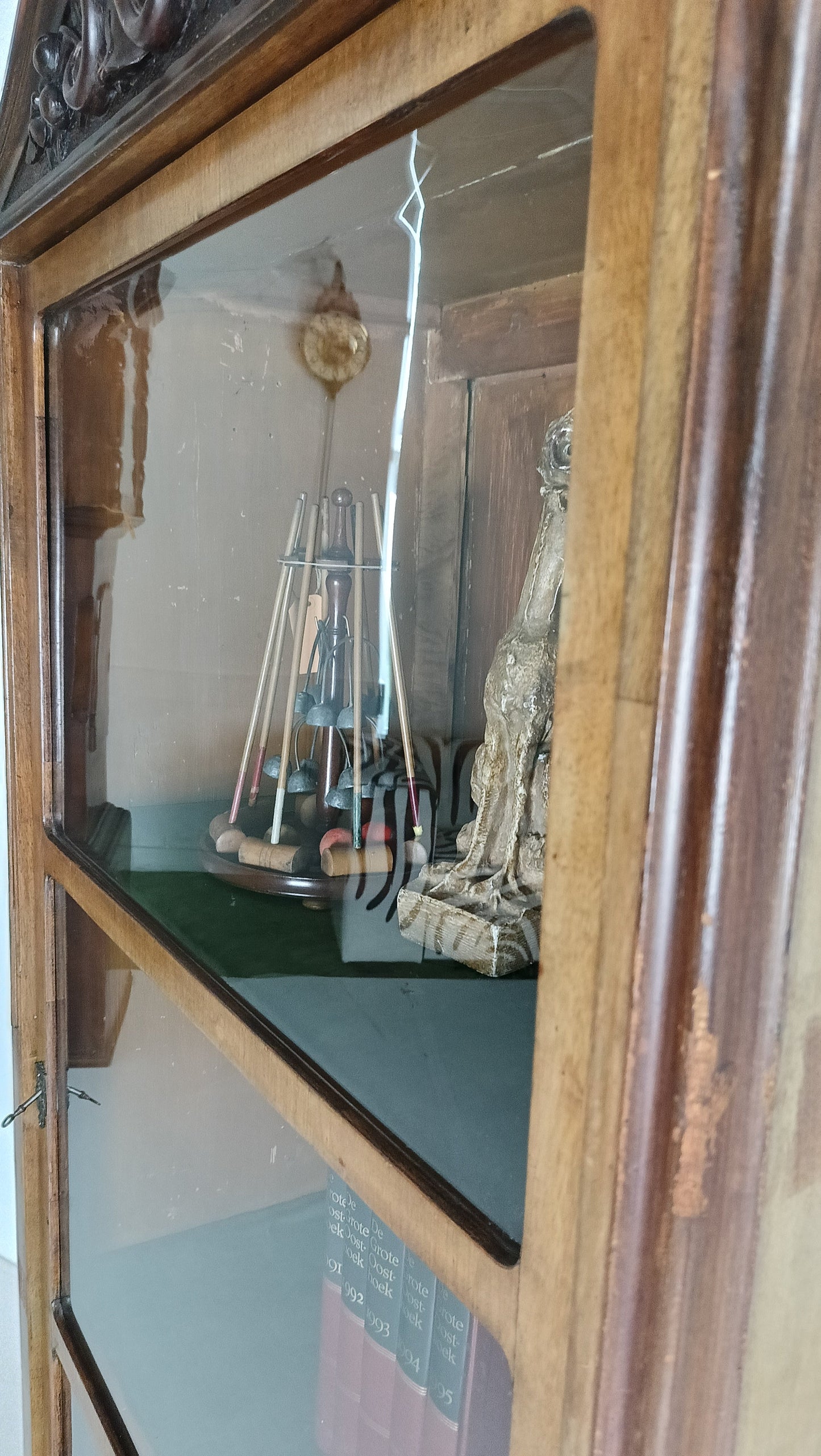 Stunning Antique Display Cabinet Stunning Antique Display Cabinet