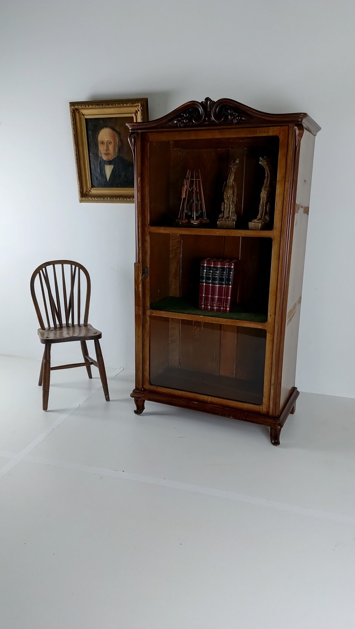 Stunning Antique Display Cabinet Stunning Antique Display Cabinet