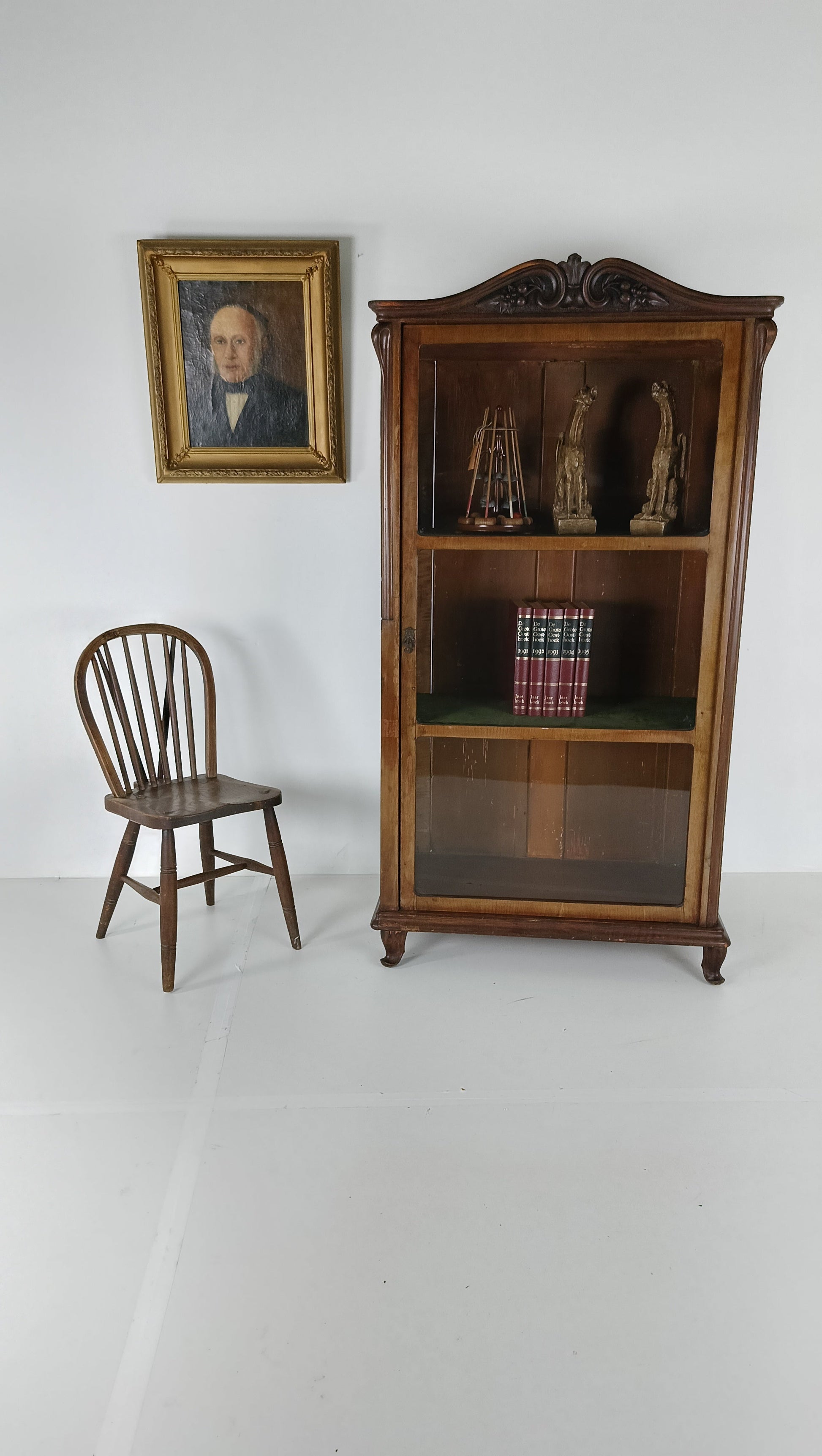 Stunning Antique Display Cabinet Stunning Antique Display Cabinet