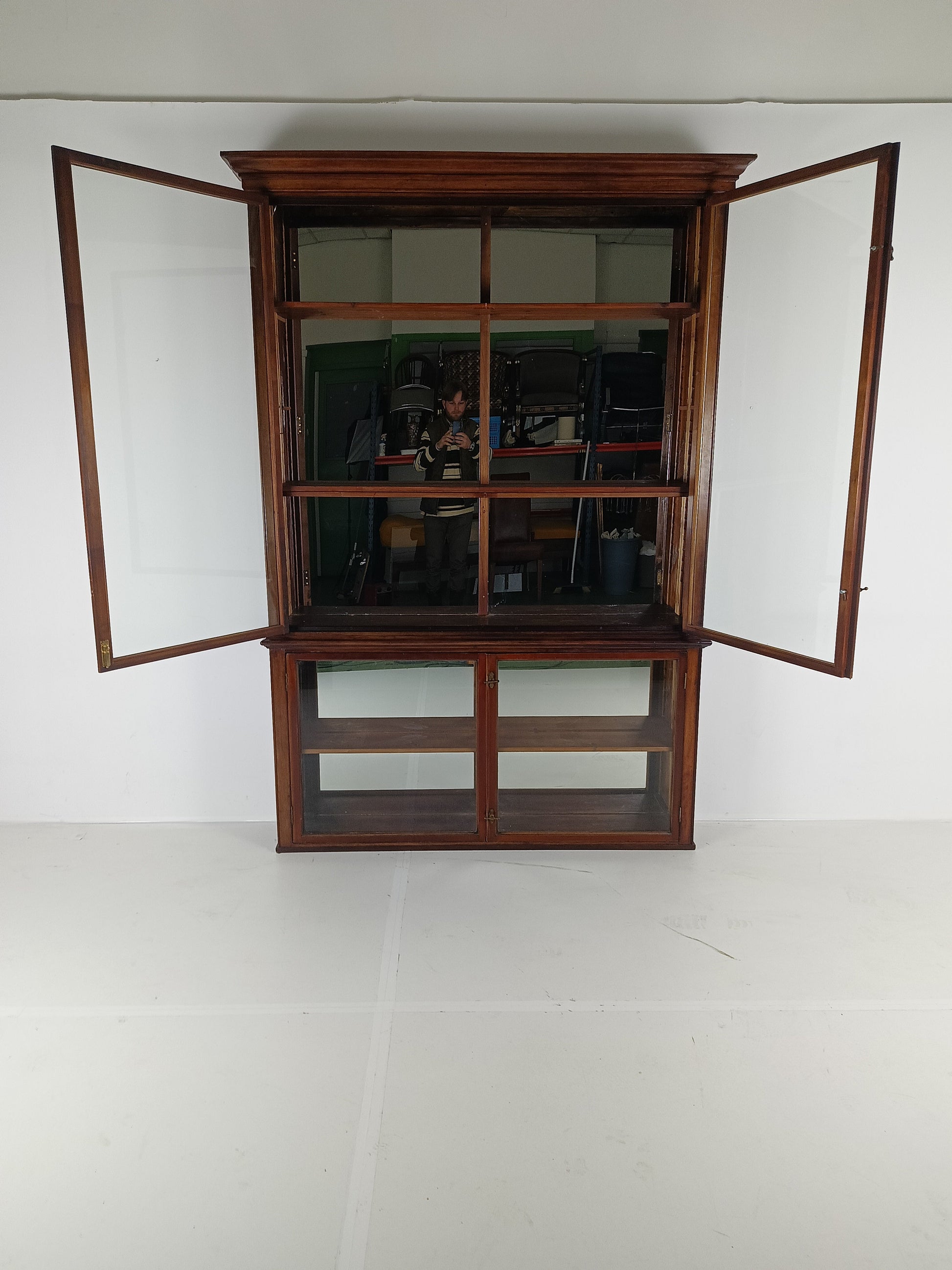 Stunning Antique Mahogany Display Cabinet Stunning Antique Mahogany Display Cabinet