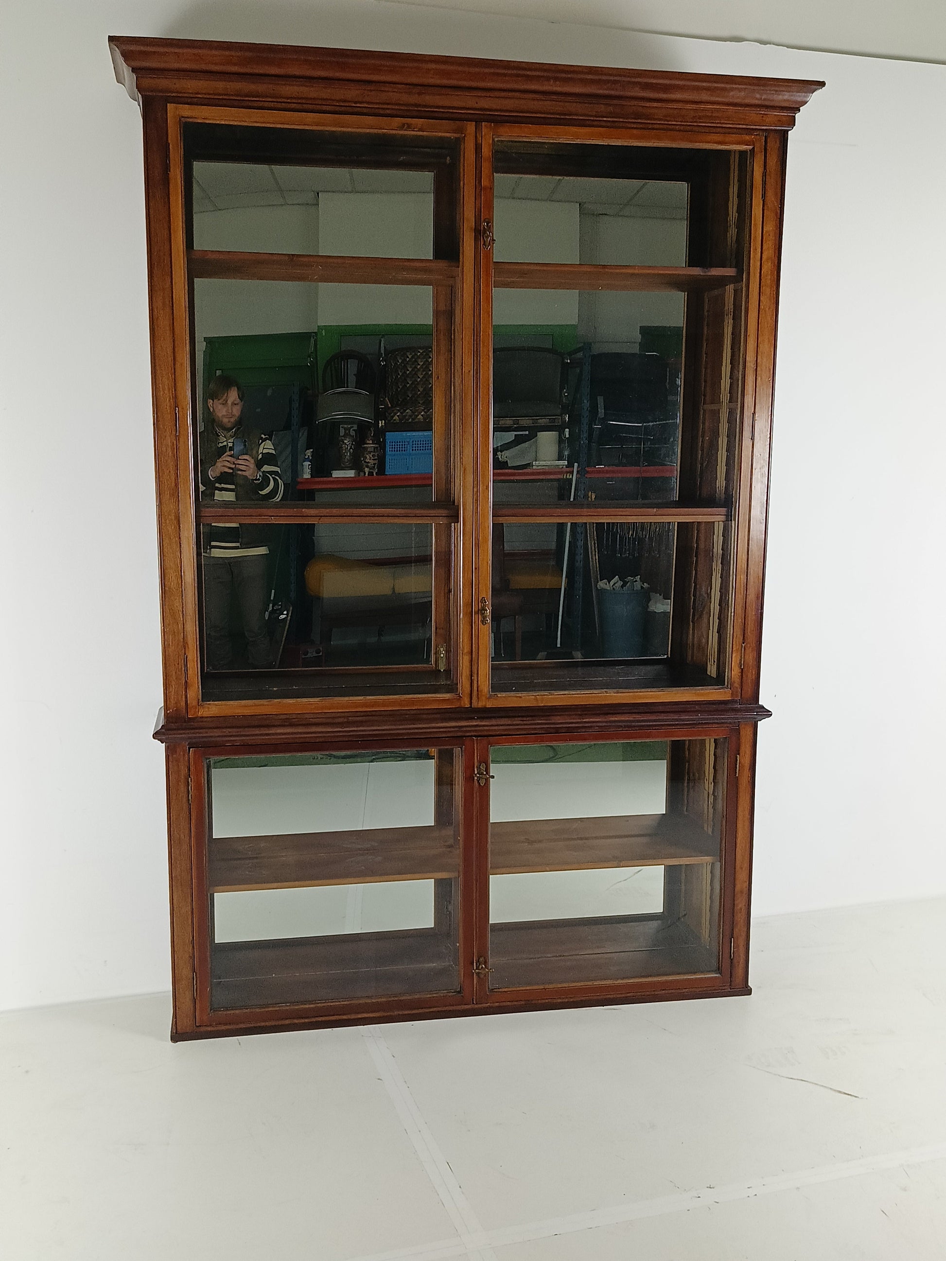 Stunning Antique Mahogany Display Cabinet Stunning Antique Mahogany Display Cabinet