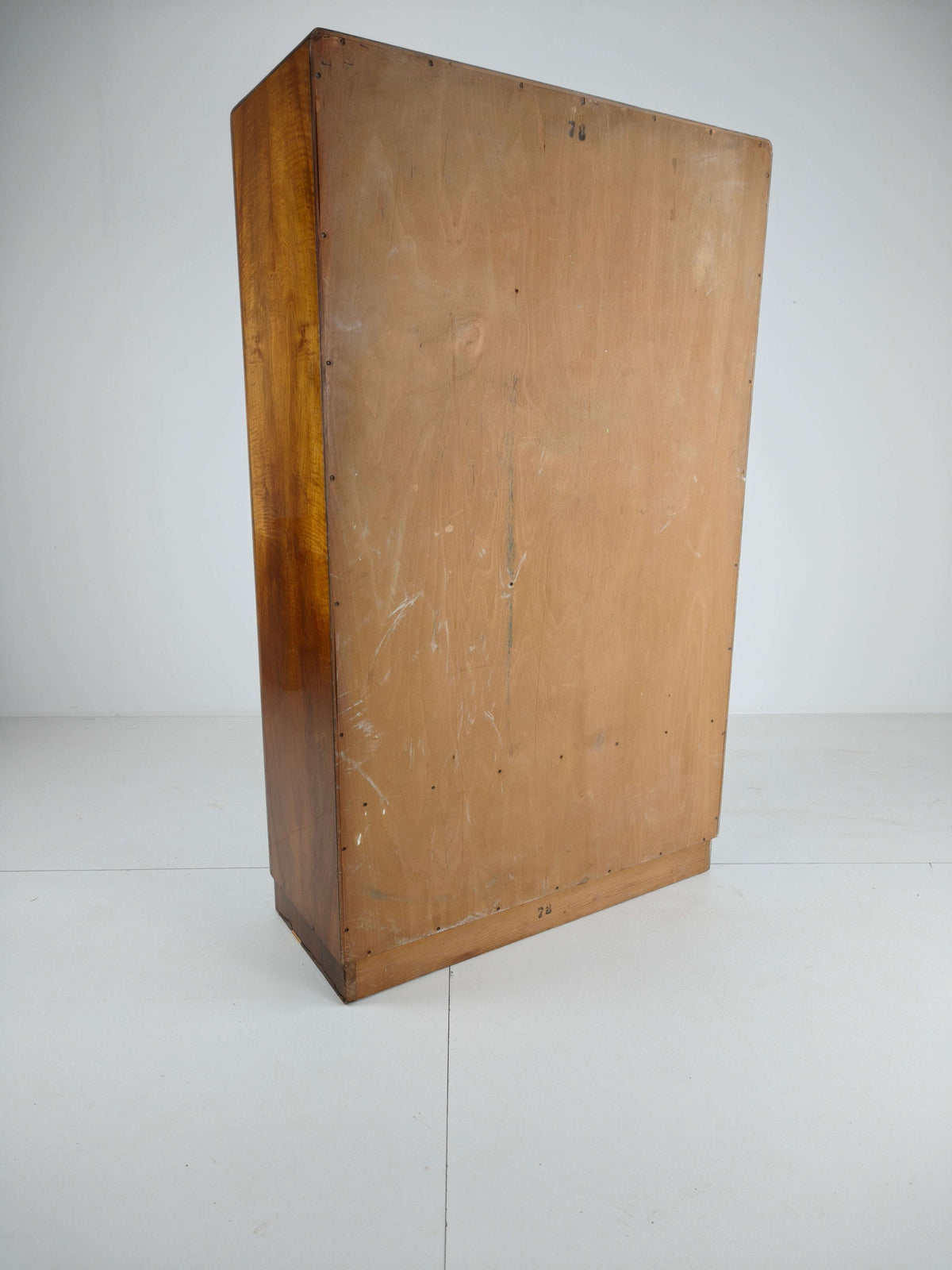 Stunning English Art Deco Burr Walnut Wardrobe – 1930s Stunning English Art Deco Burr Walnut Wardrobe – 1930s