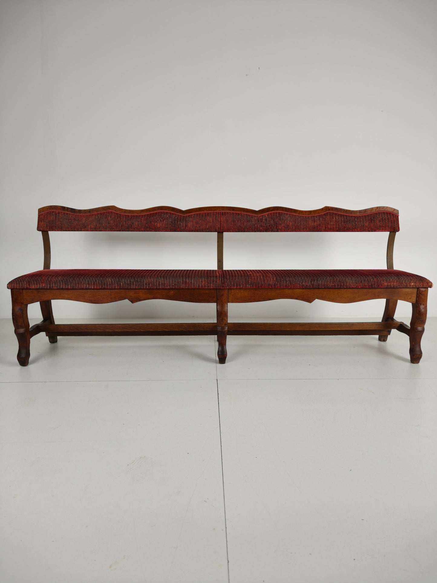 Unique Early 20th Century Oak Hall / Dining Bench Unique Early 20th Century Oak Hall / Dining Bench