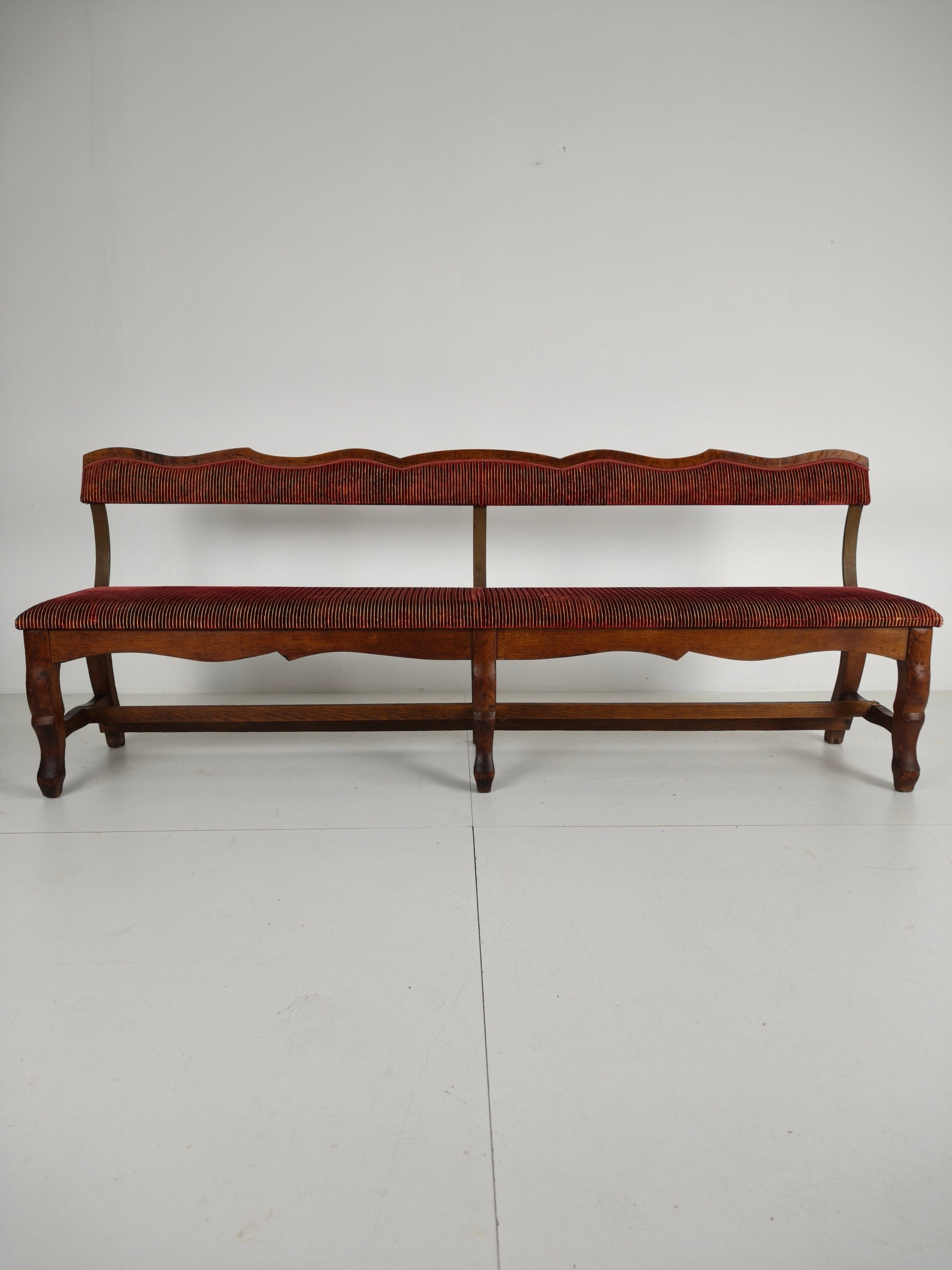 Unique Early 20th Century Oak Hall / Dining Bench Unique Early 20th Century Oak Hall / Dining Bench