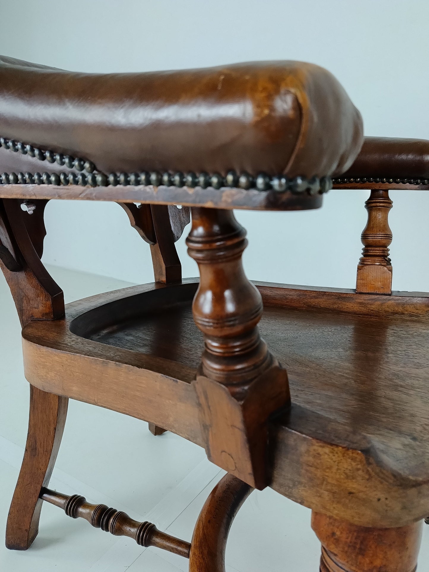 Victorian Mahogany Leather Desk Chair Victorian Mahogany Leather Desk Chair