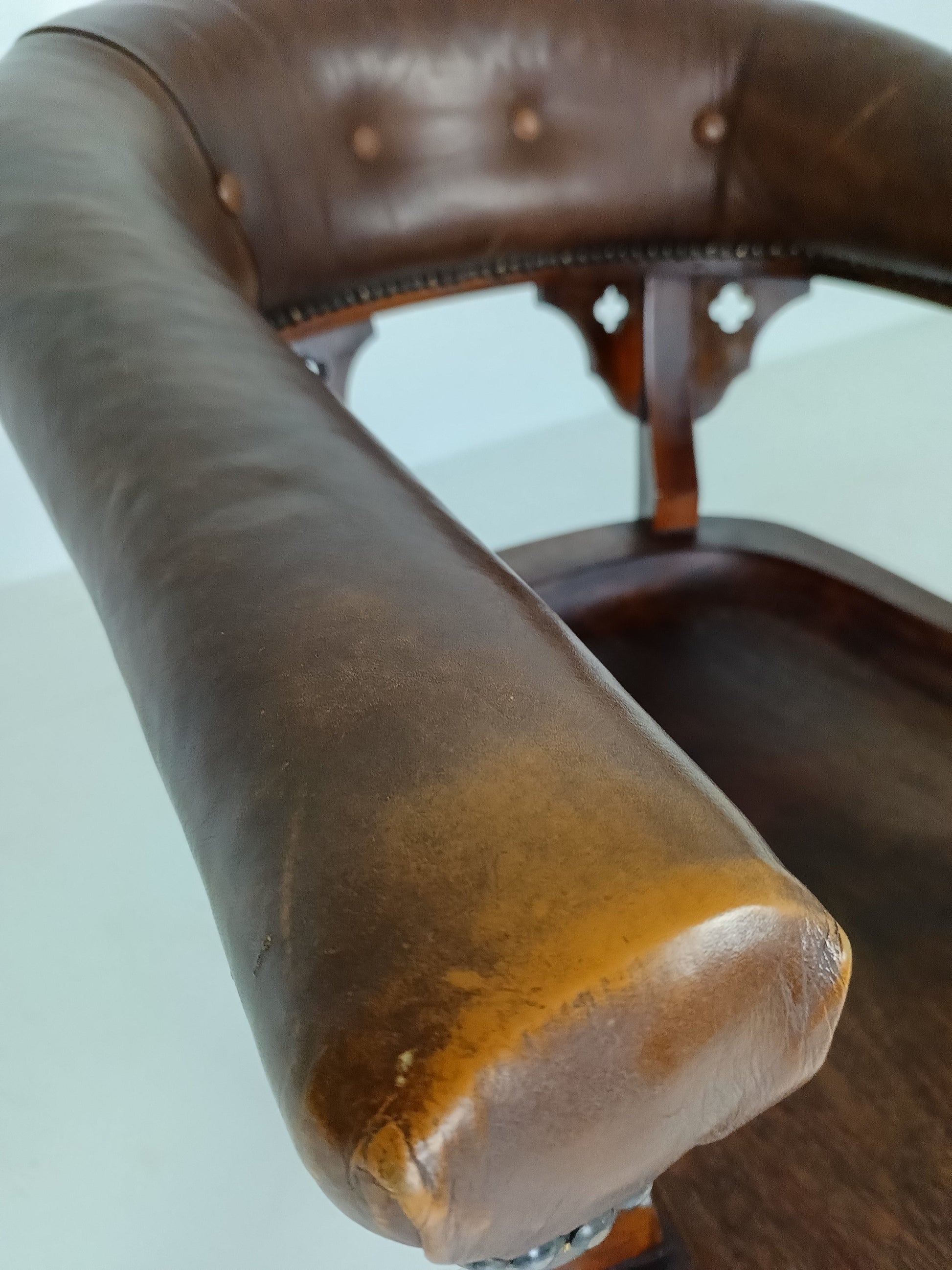 Victorian Mahogany Leather Desk Chair Victorian Mahogany Leather Desk Chair