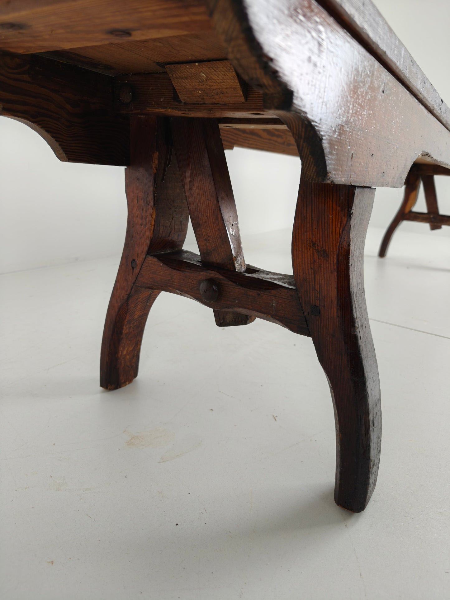 Victorian Pitch Pine Railway Bench – Halstead’s Makers, Todmorden Victorian Pitch Pine Railway Bench – Halstead’s Makers, Todmorden