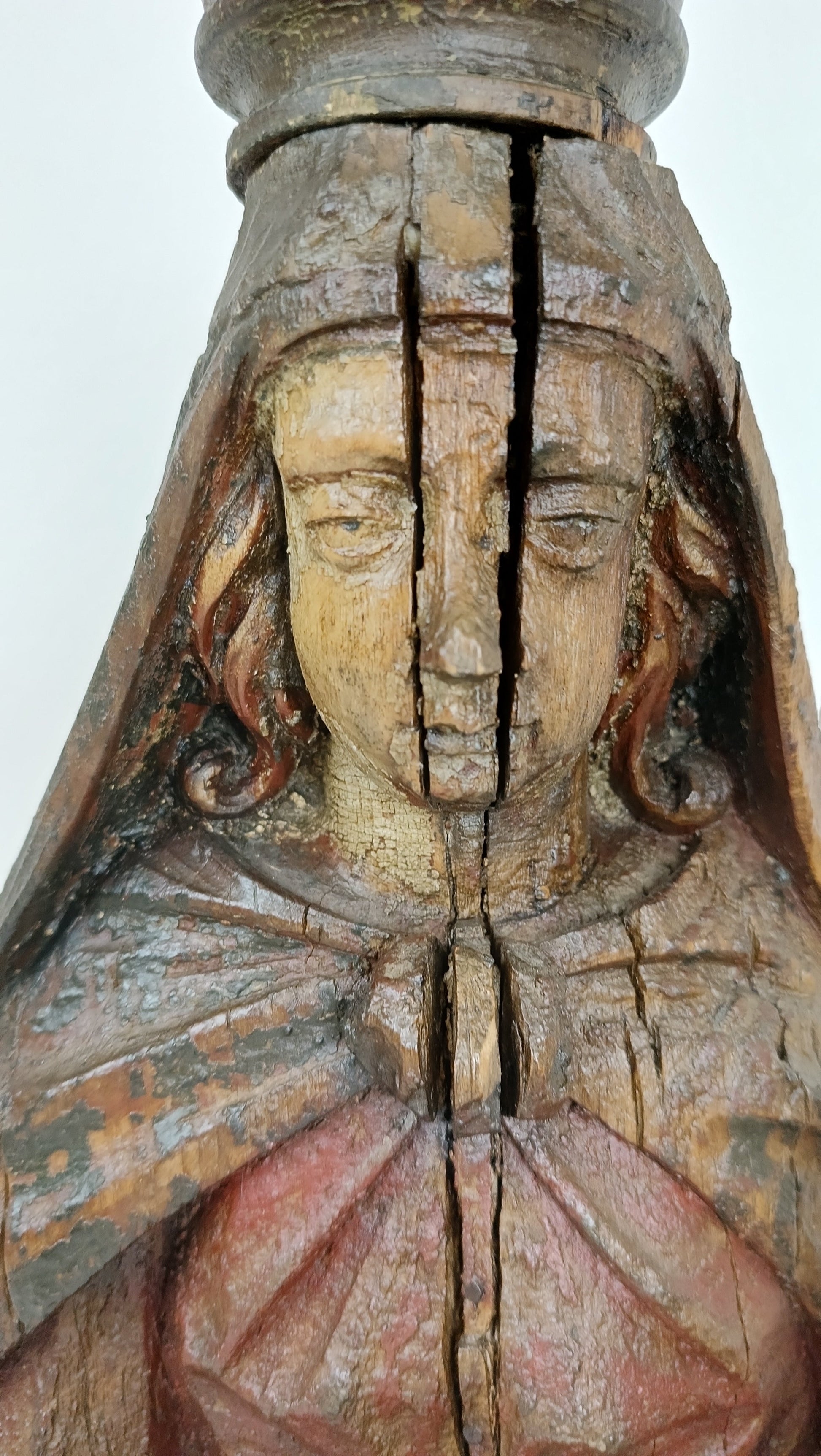 Wooden Statue Of Virgin Mary With Jesus Wooden Statue Of Virgin Mary With Jesus