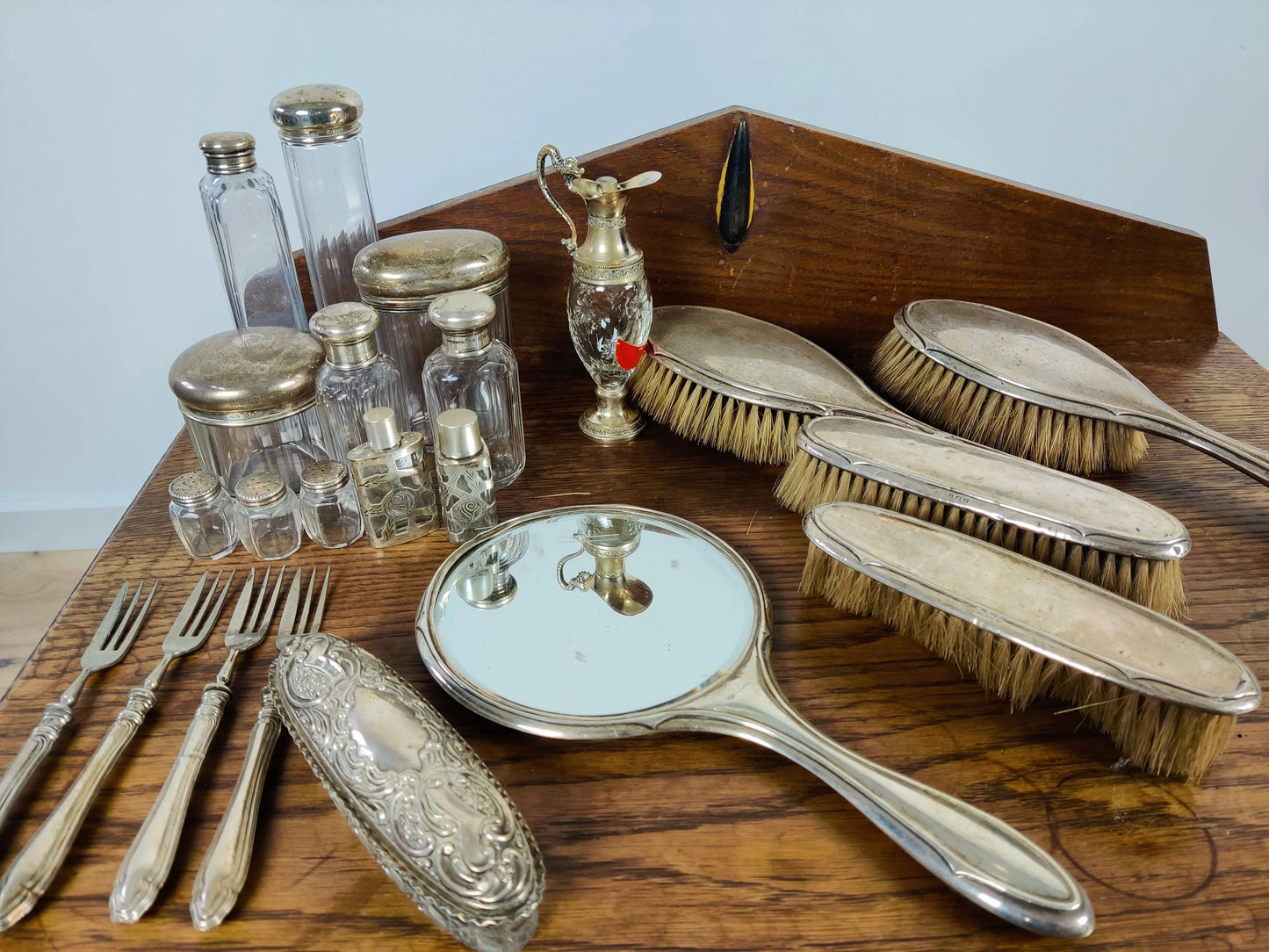 A Collection Of Victorian Silverware A Collection Of Victorian Silverware