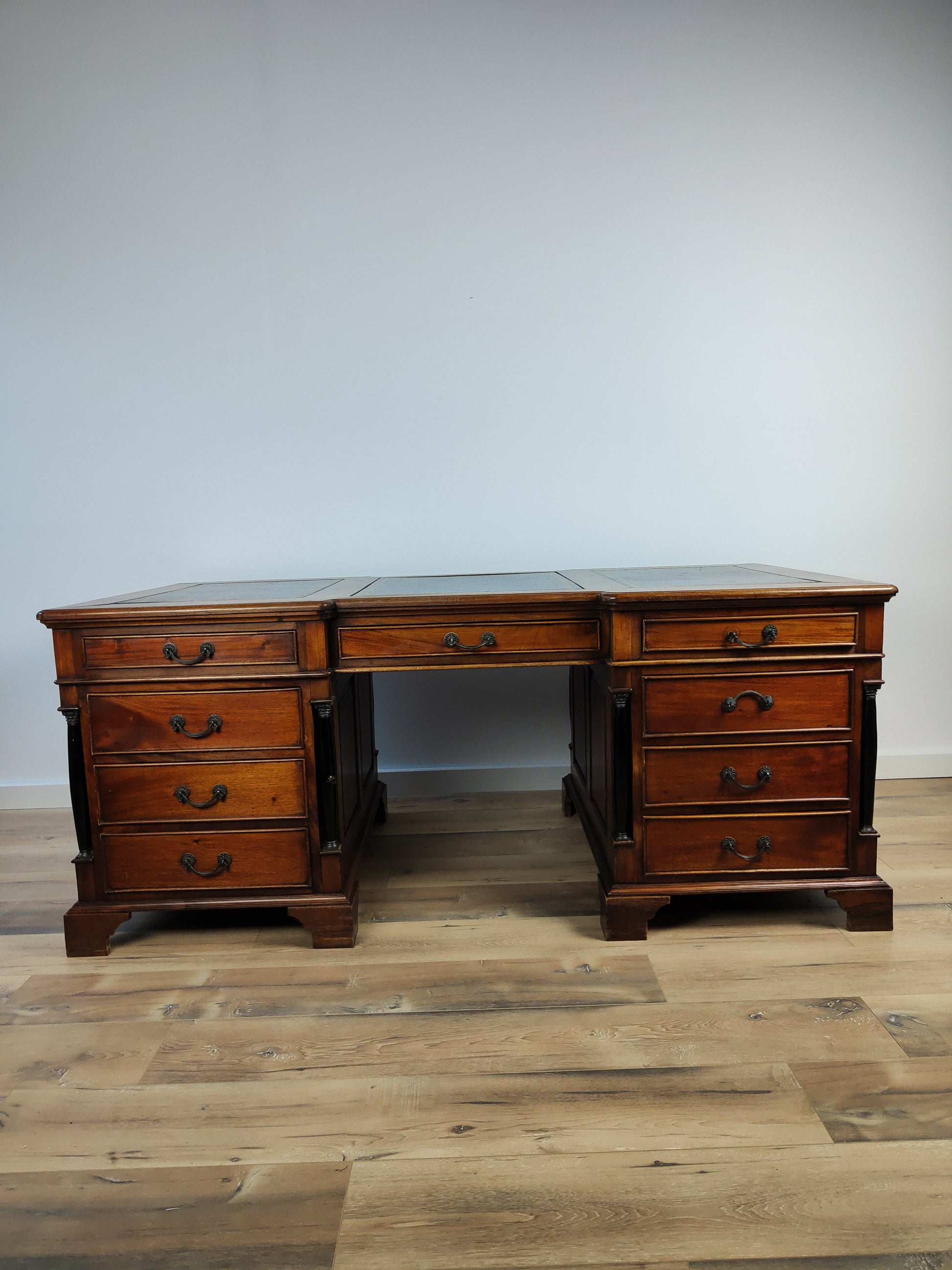 Classic Antique English Chesterfield Partner Desk Classic Antique English Chesterfield Partner Desk
