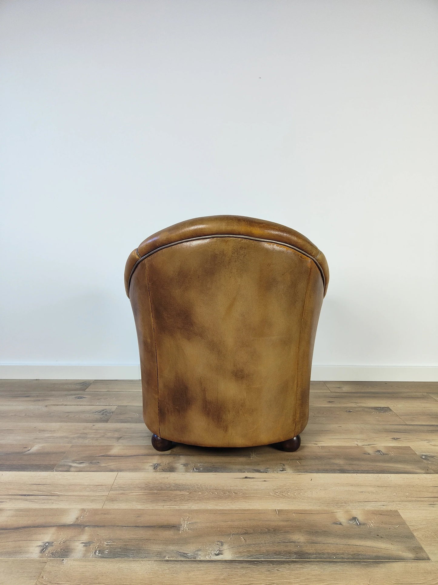 Classic Sheep Leather Club Chair Classic Sheep Leather Club Chair
