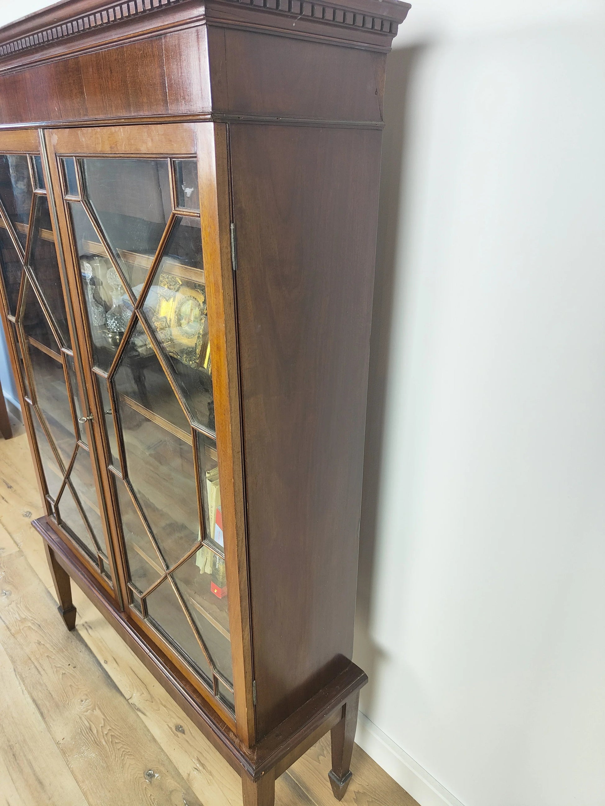 English Display Cabinet 1900 English Display Cabinet 1900