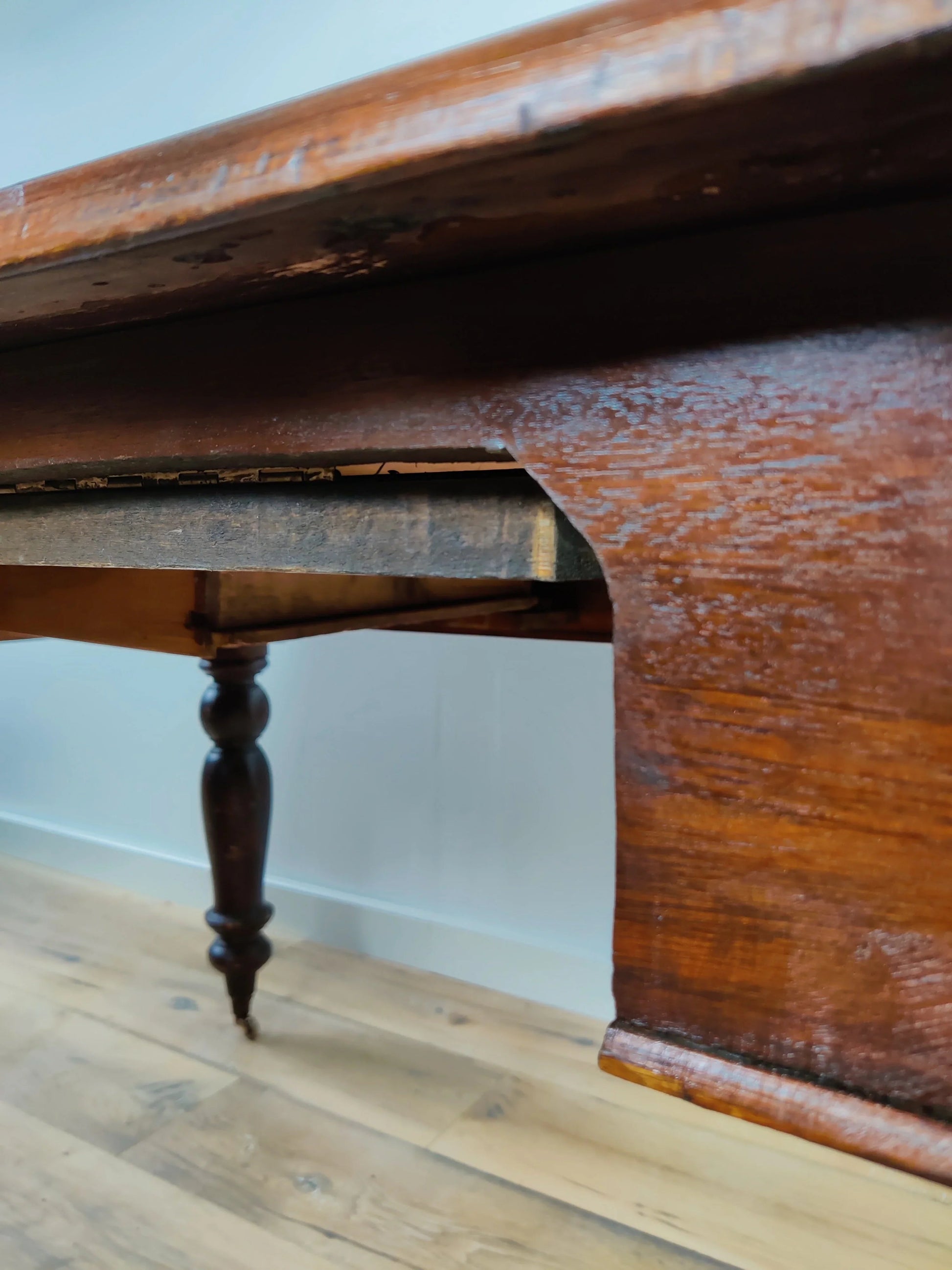 English Writing Table English Writing Table