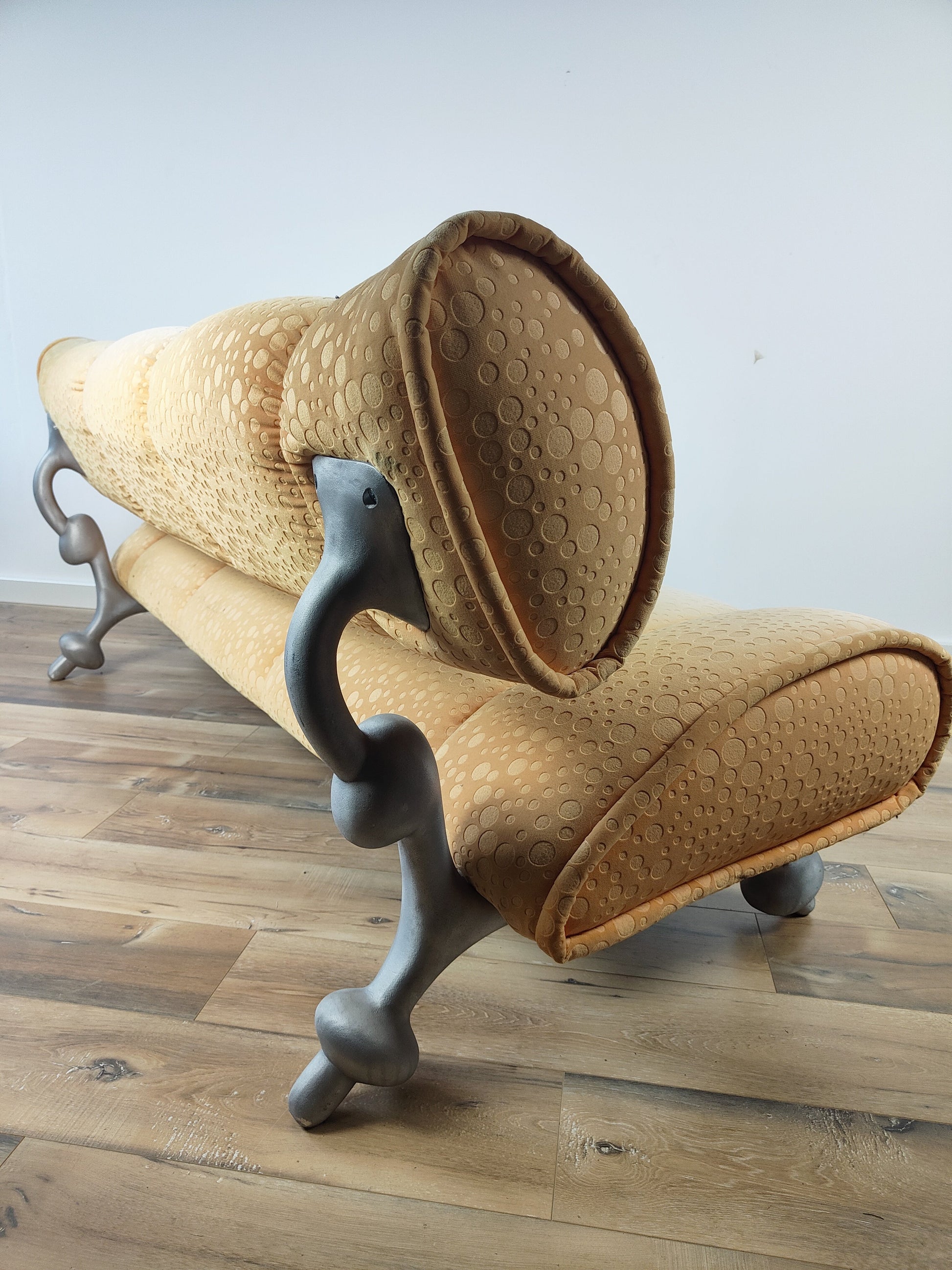 Vintage Sculptural Sofa from Bretz 1980 Vintage Sculptural Sofa from Bretz 1980